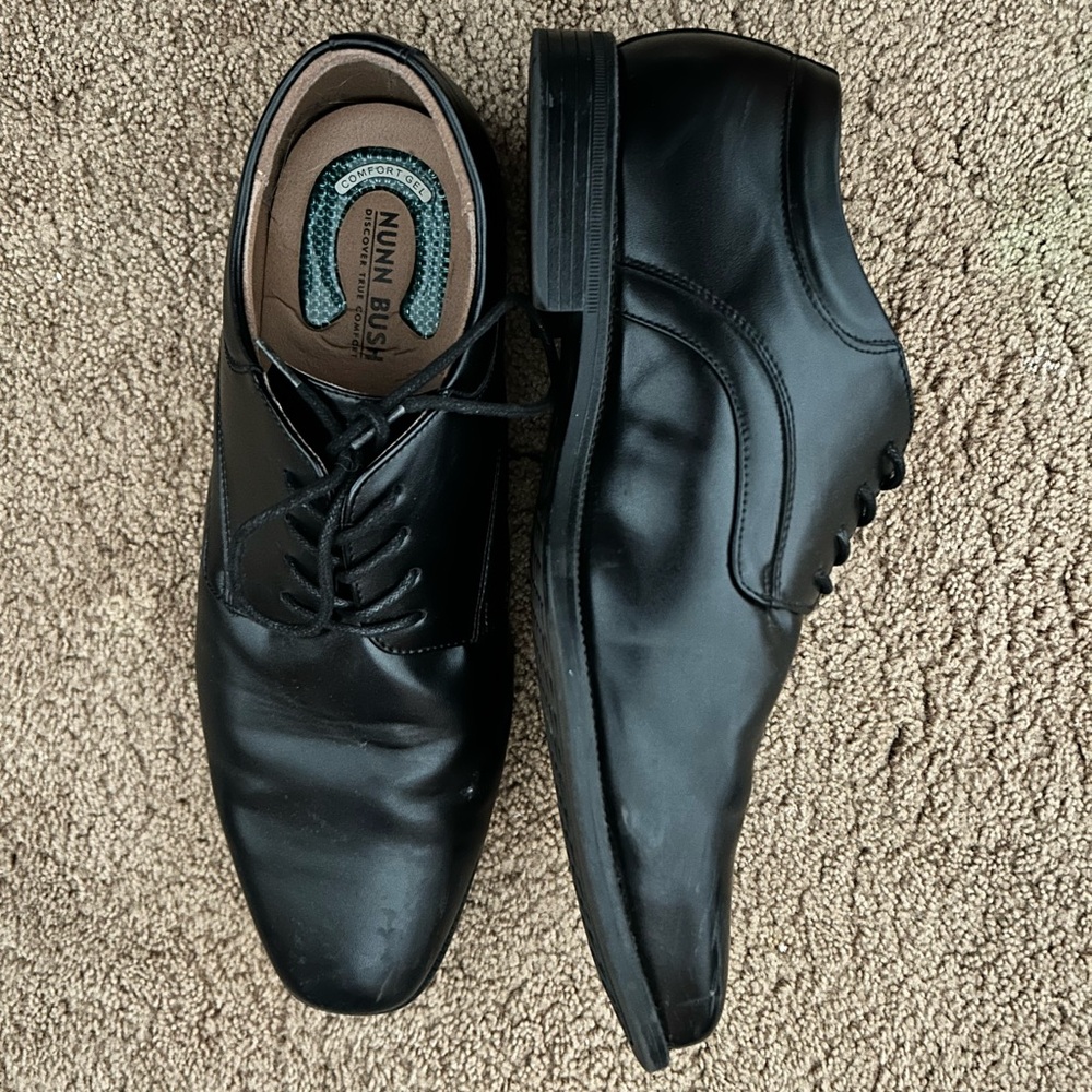 Nunn Bush Men's Classic Black Oxfords